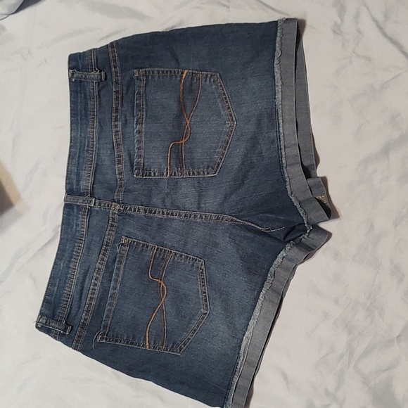 🎈 3/$20🎈 Faded Glory Denim Shorts - Picture 2 of 5